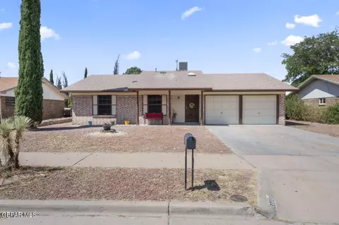 3233 Tomahawk St, El Paso, TX 79936