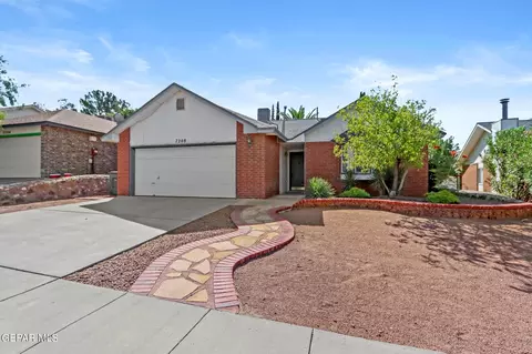 7208 Tierra Taos Dr, El Paso, TX 79912