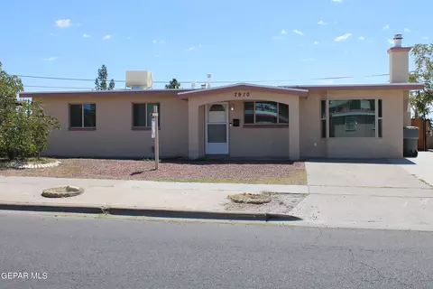 7910 Santa Maria Ct, El Paso, TX 79915