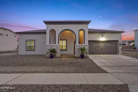936 Pecos River Dr, El Paso, TX 79932