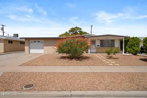 5129 Raintree Ave, El Paso, TX 79924