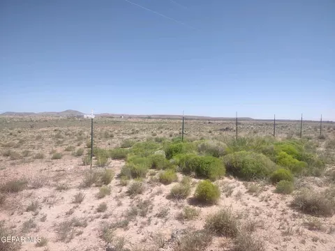 19202 Gary Lee, El Paso, TX 79938