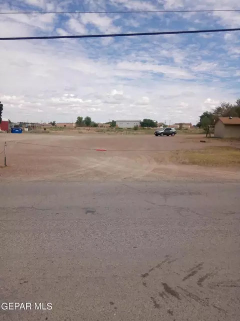 12443 Glorietta Rd, San Elizario, TX 79849