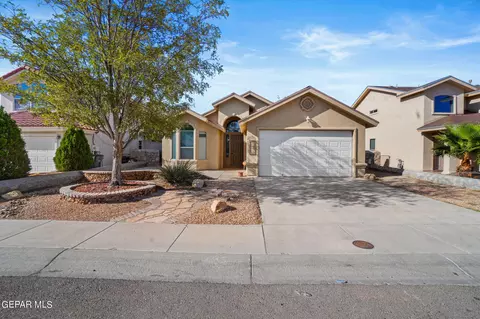 12505 Gus Salcido Ln, El Paso, TX 79928