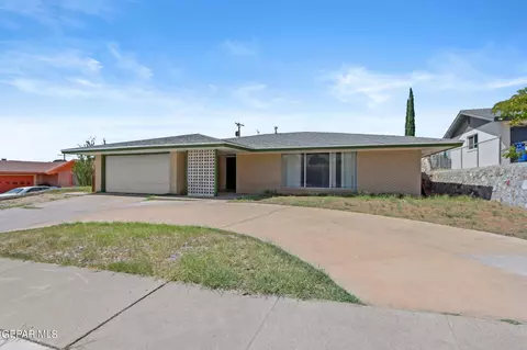 333 Thunderbird Dr, El Paso, TX 79912