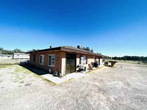 19149 Chamizo Rd, Tornillo, TX 79853