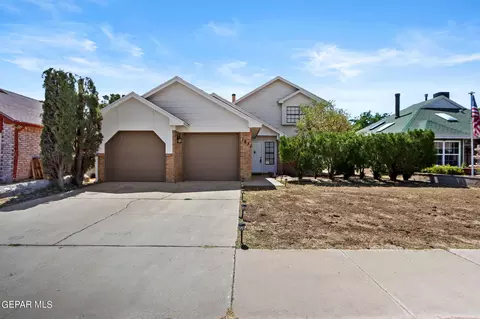 1831 Chris Scott Dr, El Paso, TX 79936