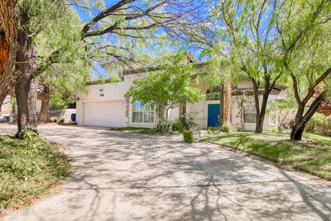 6420 La Cadena Dr, El Paso, TX 79912