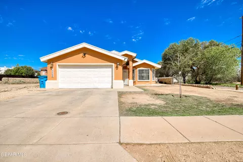 10489 Brooke Lauren Pl, Socorro, TX 79927