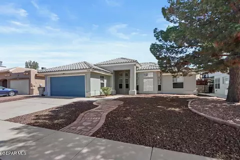 1908 Desert Sun Dr, El Paso, TX 79938