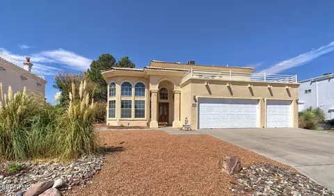 220 Avenida Mirador, Santa Teresa, NM 88008