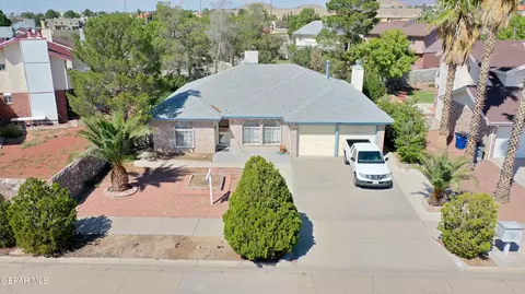 379 Flemish Cir, El Paso, TX 79912