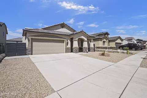 7801 Enchanted Ridge Dr, El Paso, TX 79911