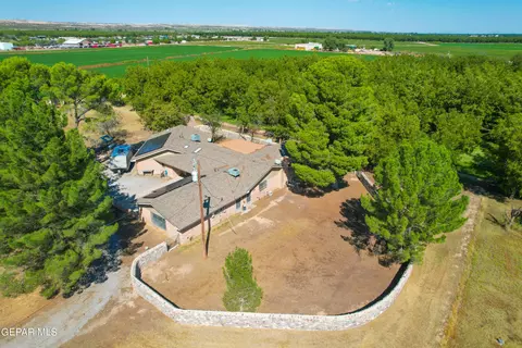 525 Wallace Rd, Anthony, NM 88021