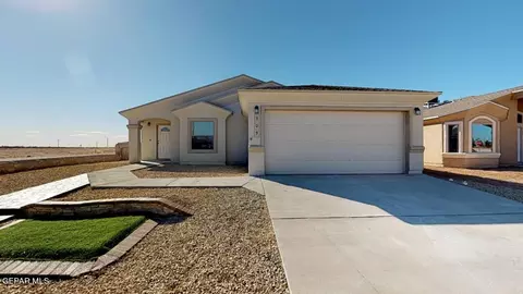 397 Plateau Dr, Socorro, TX 79927