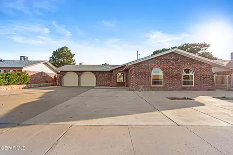 10928 Tom Weiskopf Dr, El Paso, TX 79936