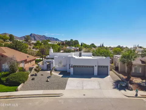 6204 La Posta Dr, El Paso, TX 79912