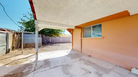 300 E Washington St, Anthony, TX 79821 photo 17