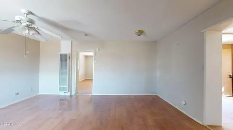 300 E Washington St, Anthony, TX 79821 photo 2