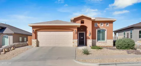 113 N Stoneside Dr, El Paso, TX 79928