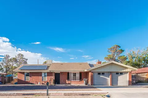 1578 S Skenazo Ave, Horizon City, TX 79928