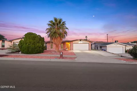 932 Oneida Dr, El Paso, TX 79912