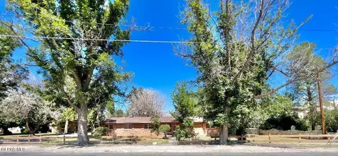205 Smith Rd, El Paso, TX 79907
