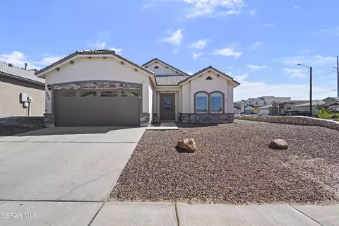 200 Reigate Dr, El Paso, TX 79928