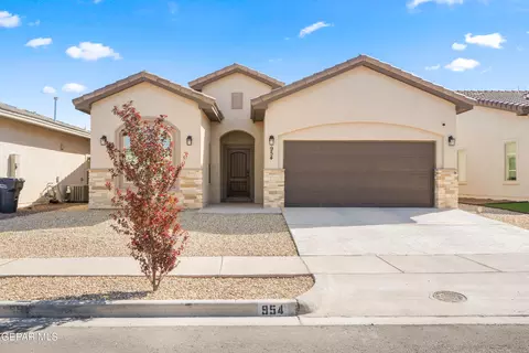 954 Airship Pl, Horizon City, TX 79928