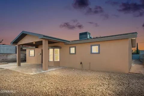 1130 Del Norte St, El Paso, TX 79915