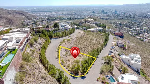 34 Silver Crest Dr, El Paso, TX 79902