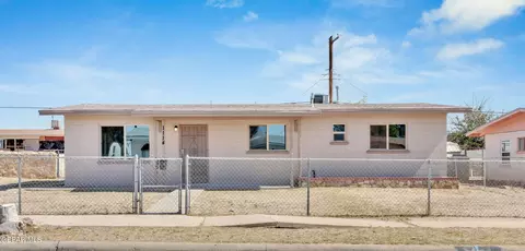 1114 Hawaii St, El Paso, TX 79915