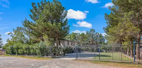442 Escalante Dr, Socorro, TX 79927