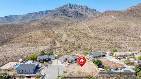 3225 Sands Ave, El Paso, TX 79904