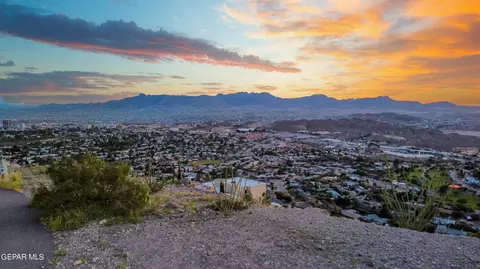 21 Apache Crest Dr, El Paso, TX 79902 photo 7