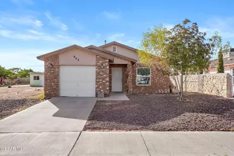 643 Teichelkamp Dr, Horizon City, TX 79928