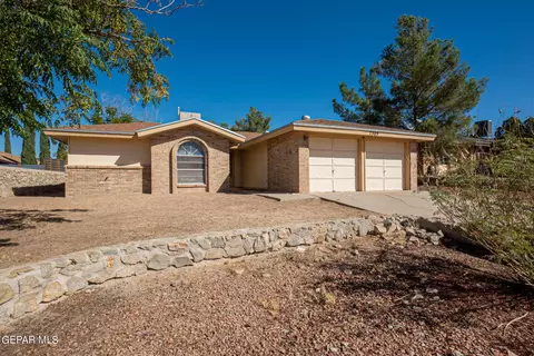 7305 Lakehurst Rd, El Paso, TX 79912