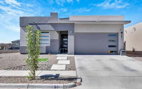 601 Paseo Modesto Dr, Horizon City, TX 79928