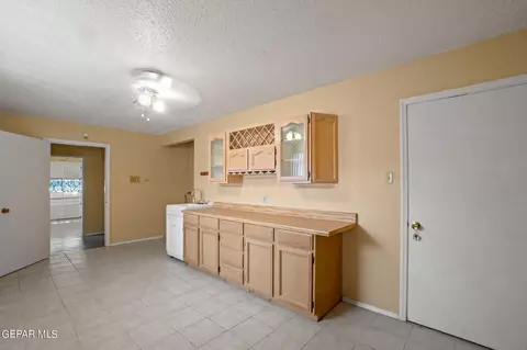 8317 Mcfall Dr, El Paso, TX 79925 photo 6