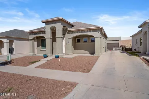 14357 Tobe Davis Dr, Horizon City, TX 79928