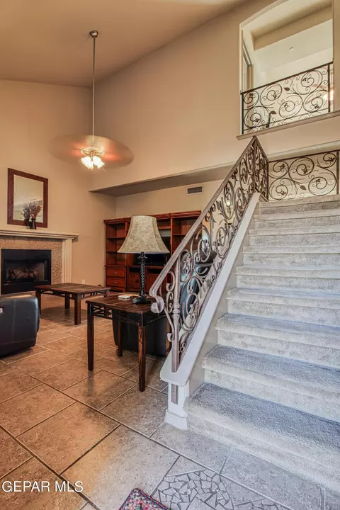 6270 Cosecha Luna Circle Cir, El Paso, TX 79932