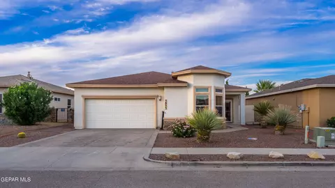 5823 Redstone Rim Dr, El Paso, TX 79934