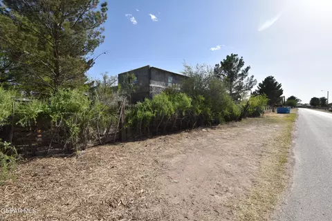 11610 Valle Lindo Dr, Socorro, TX 79927