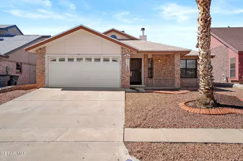 11149 Loma Escondida Dr, El Paso, TX 79934