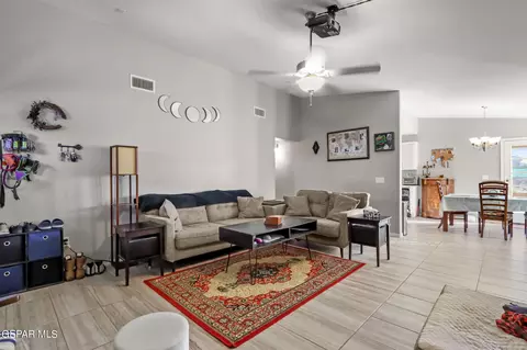 15036 Method Ave, El Paso, TX 79938 photo 4