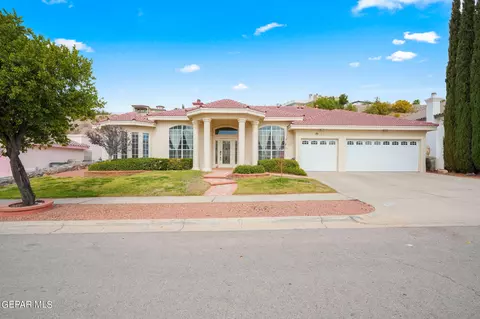 6545 Wind Ridge Dr, El Paso, TX 79912
