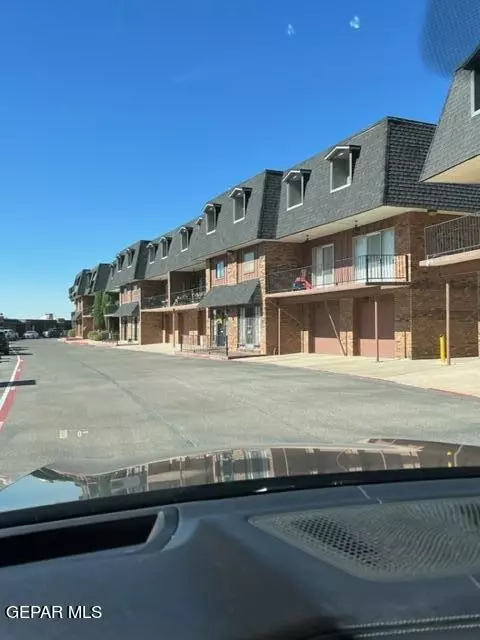 4800 N Stanton St #187, El Paso, TX 79902
