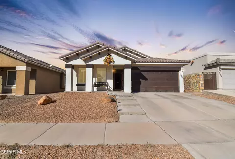 12485 Chamberlain Dr, Horizon City, TX 79928