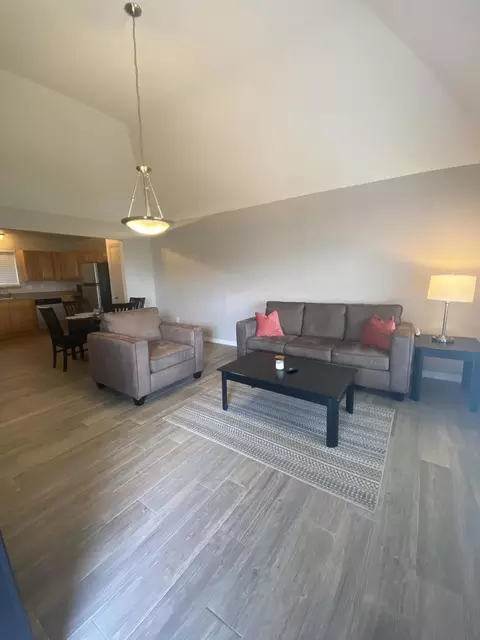 4433 N Stanton St #E317, El Paso, TX 79902