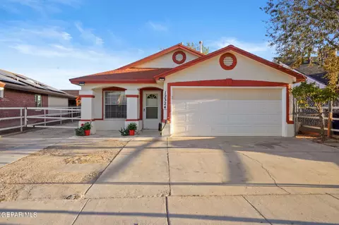 12324 Tierra Humeda Dr, El Paso, TX 79938